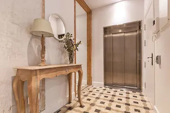 דירה ברצלונה Weflating Suites Sant Antoni Market