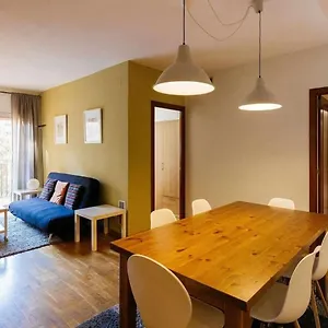 Comfortable 4 2bath W Balcony Barcellona