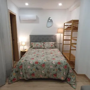 https://apartmentsnoa.es-andalucia.com