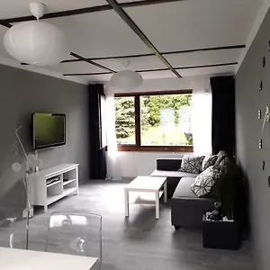 Luxury Living , Kněževes צ'כיה